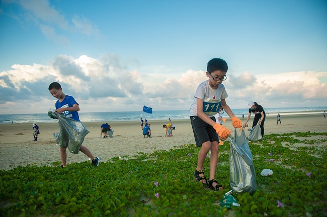 1603953898351592.jpg 二等奖-1:全民净滩行动1.jpg